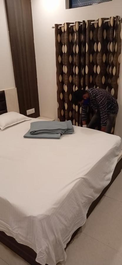 Super Hotel O Shri Shiva Palace Rāipur Kültér fotó
