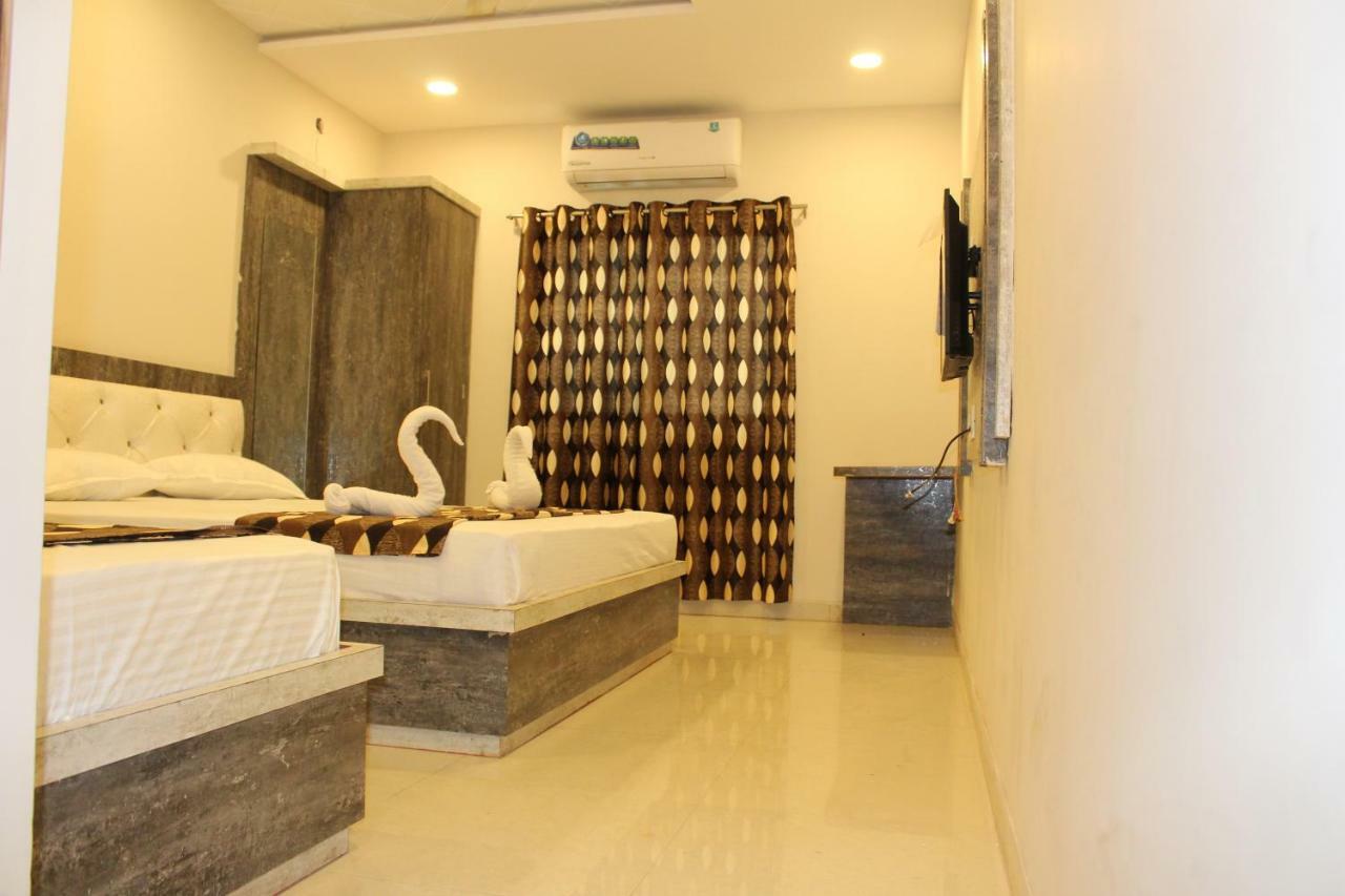 Super Hotel O Shri Shiva Palace Rāipur Kültér fotó