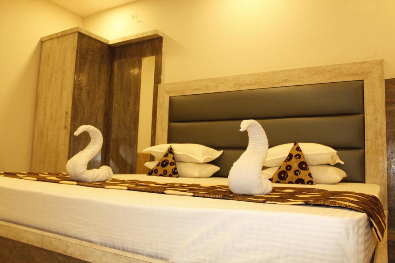 Super Hotel O Shri Shiva Palace Rāipur Kültér fotó